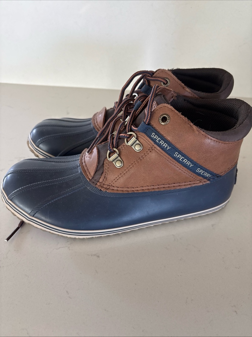 Sperry’s Bowline Youth Duck Boots 6 STK266717 - Picture 4 of 8